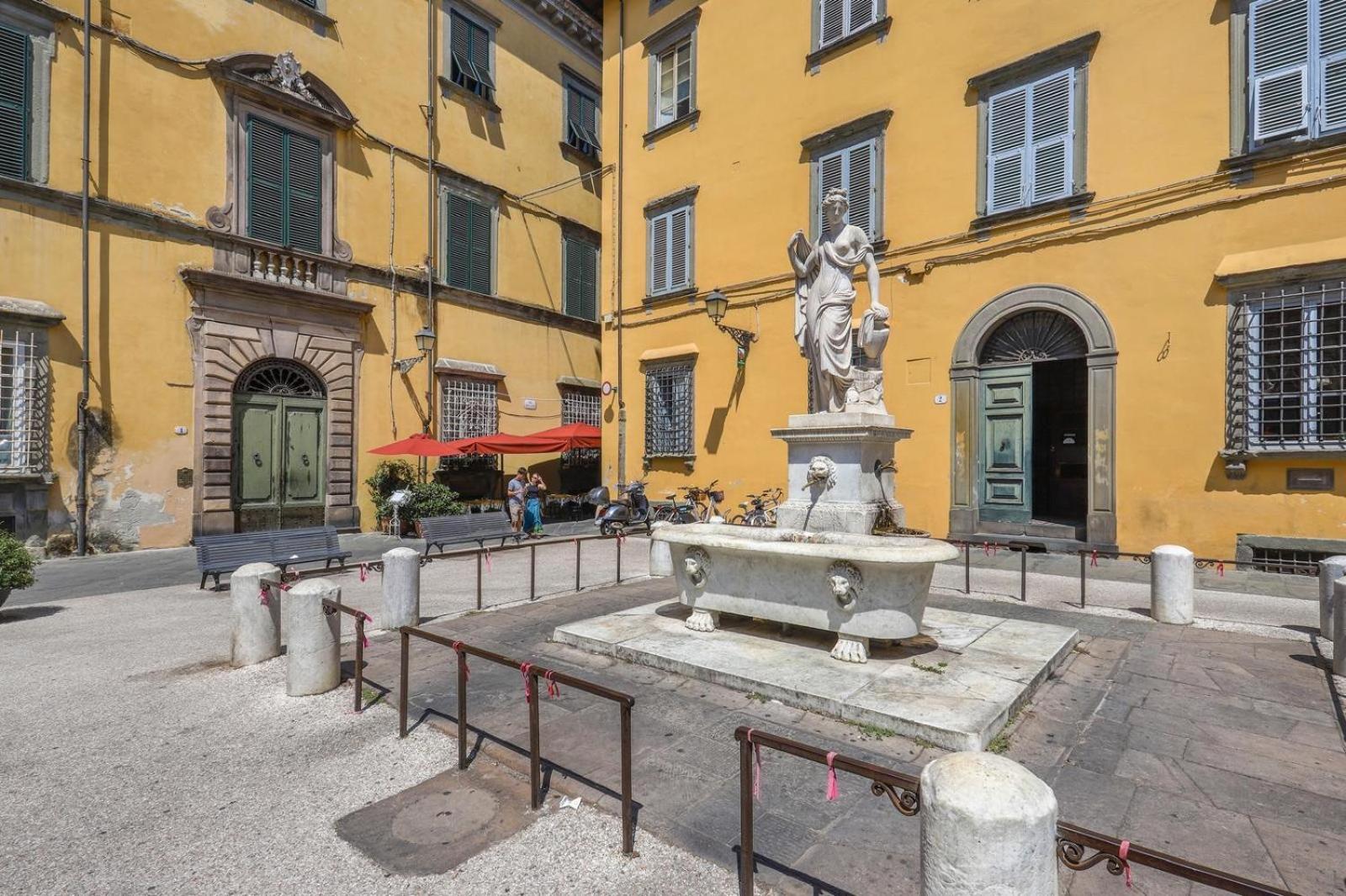 Lady Miranda Apartment Lucca Ngoại thất bức ảnh